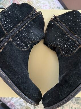 B.O.C. Black Suede Western Style Boots with Stud Detailing